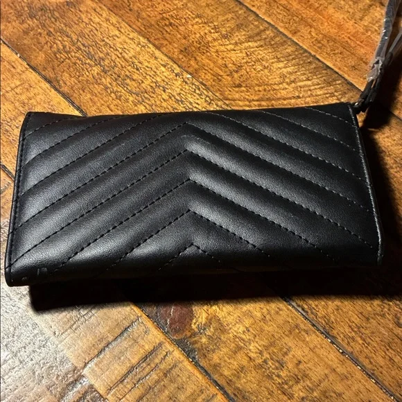 Bebe Black Chevron Clutch with Wristlet - Picture 2 of 2